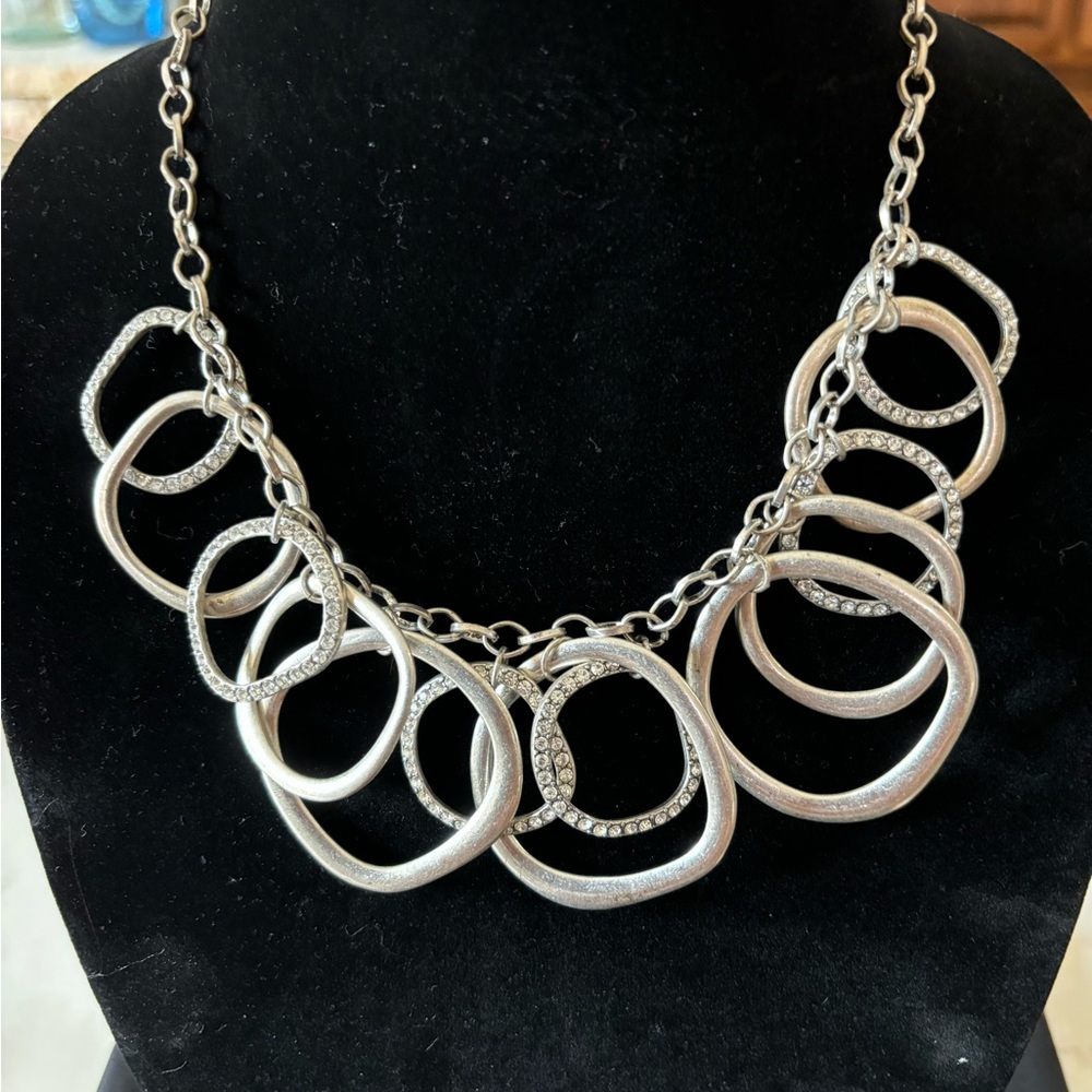 Super fun fashion necklace